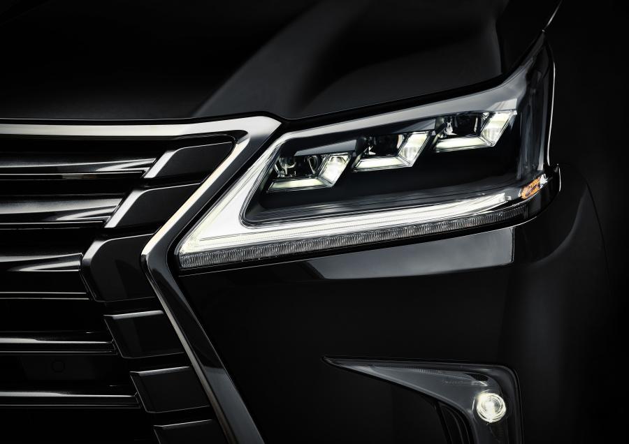 Детали экстерьера Lexus LX570 Inspiration Series (URJ200) 2018 года  (NA) (фото 7 из 9)